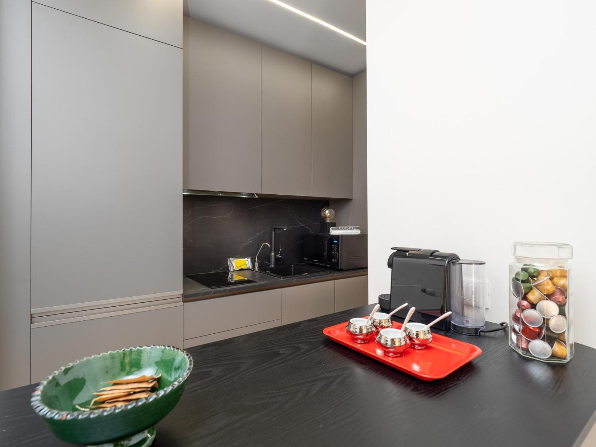 Appartamento Stylish Flat With Balcony - 15 Min To Duomo Milano Esterno foto